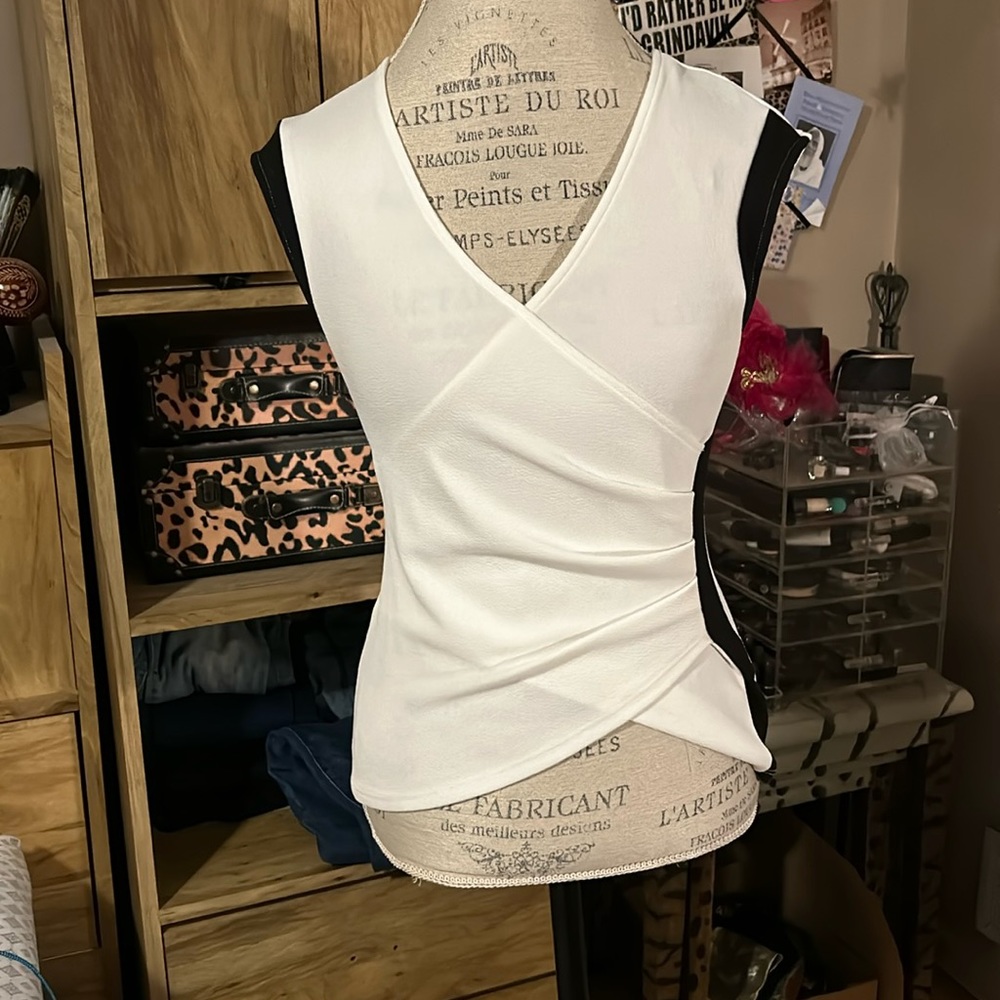Joyce Leslie White & Black Tank - Medium NWT